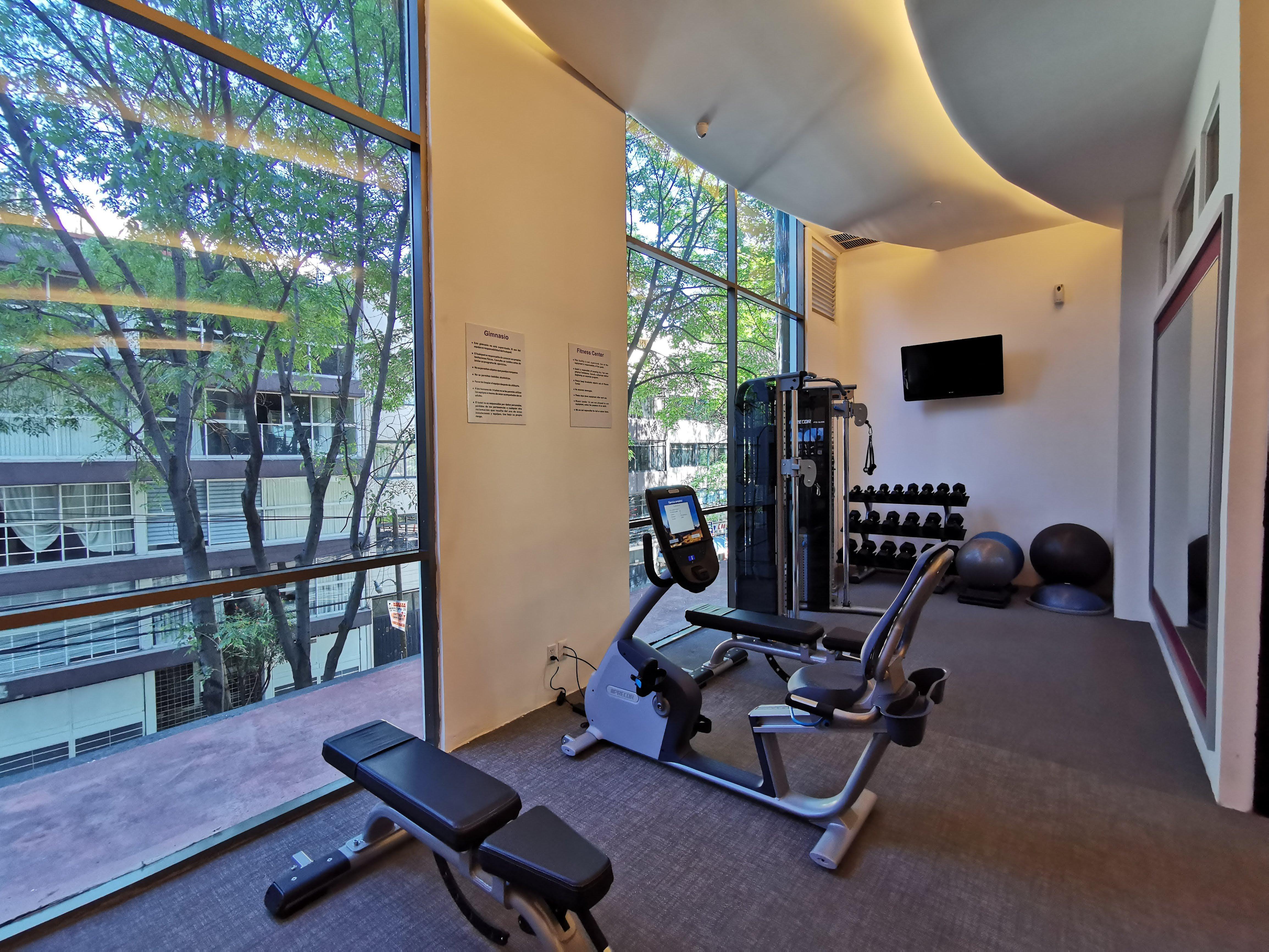 Belair Unique Mexico City Wtc, Trademark By Wyndham Εξωτερικό φωτογραφία The gym at the hotel